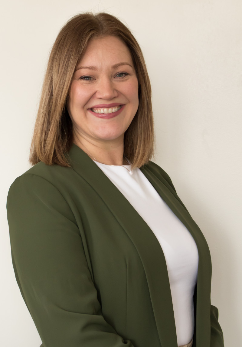 Dr Lucy Brennan
